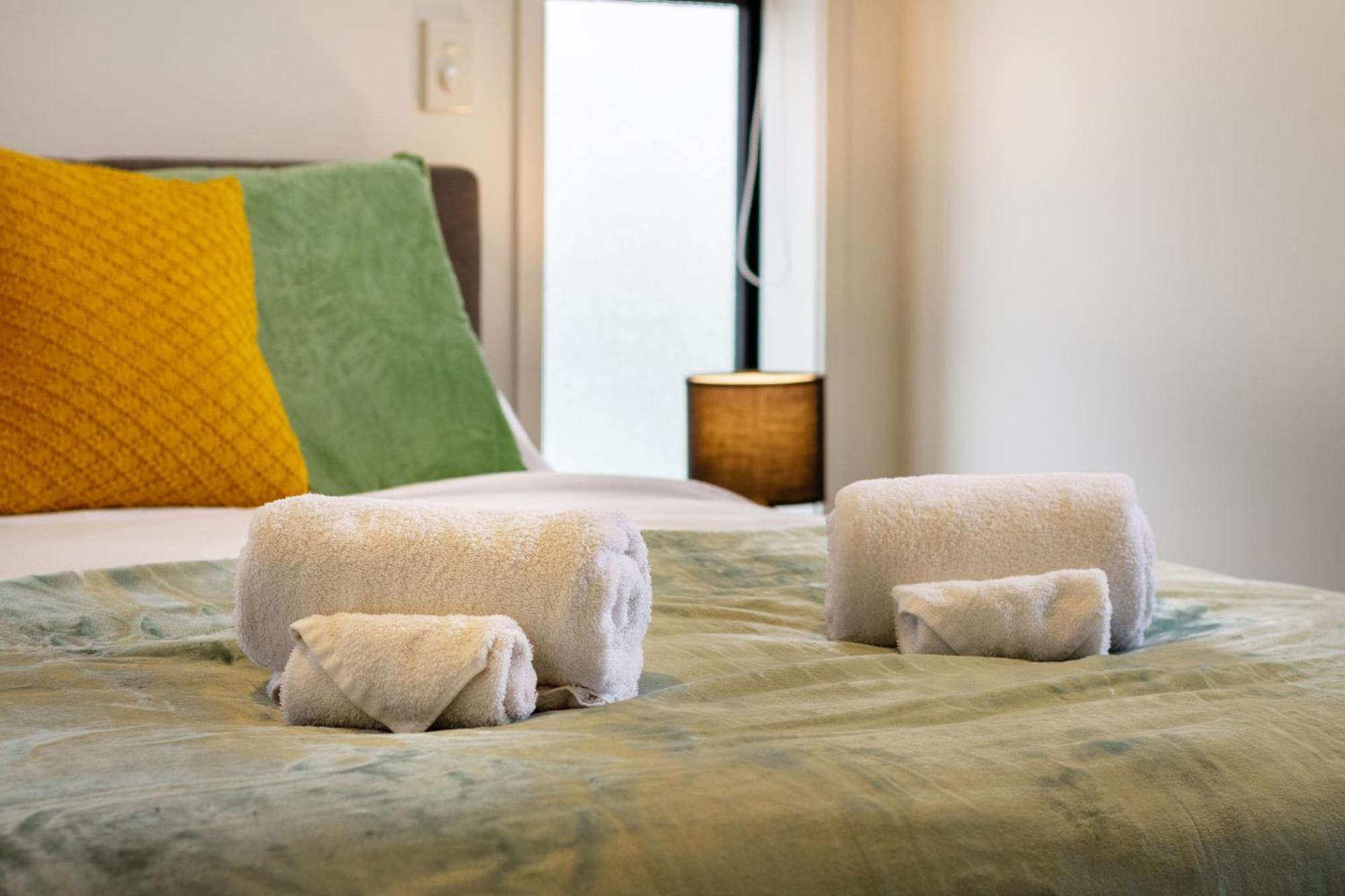Serene Living 2 Bed With Carpark Christchurch Exteriér fotografie