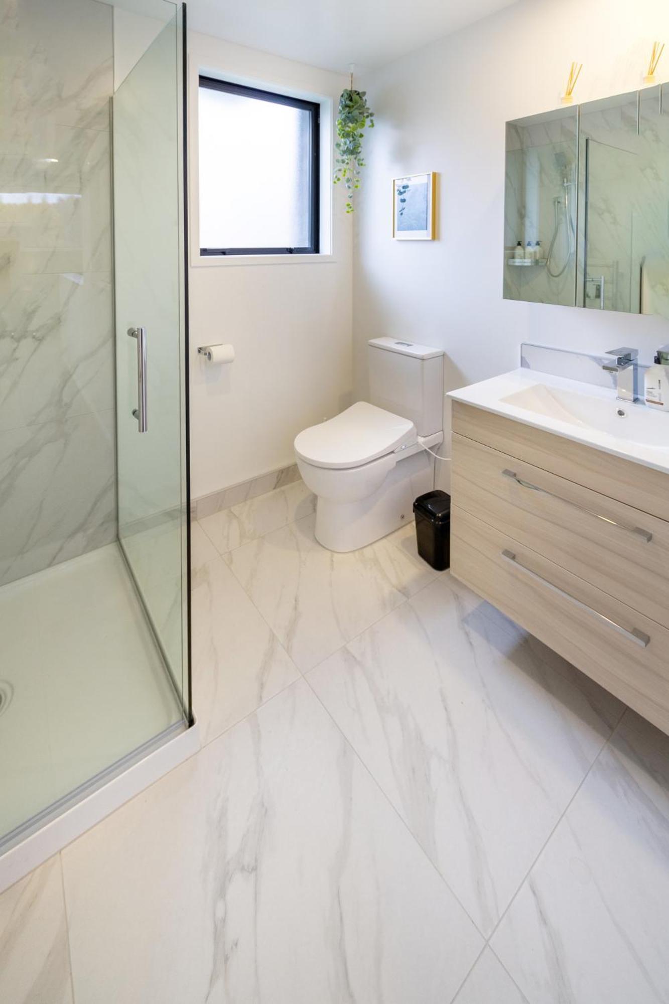 Serene Living 2 Bed With Carpark Christchurch Exteriér fotografie